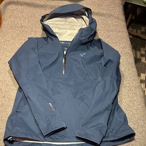 Black Diamond pullover packable rain shell